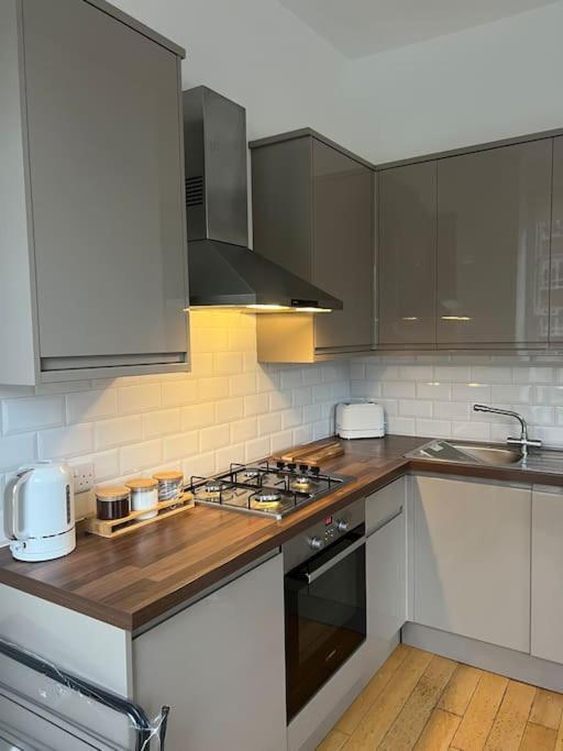 Stylish One Bedroom Apartment In The Heart Of Angel Londres Exterior foto